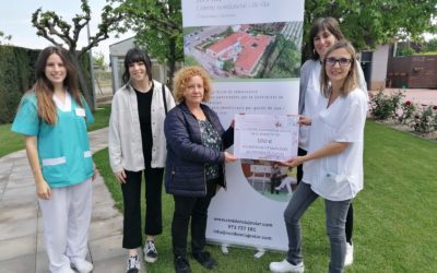 Entrega del donatiu a l’Associació de Familiars d’Alzheimer i altres demències de Lleida (AFALL)